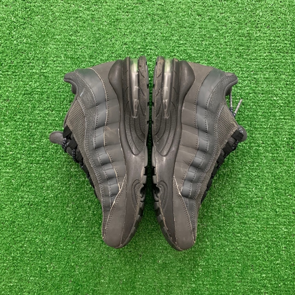▪️Nike Air Max 95 “Black Suede” (GS) - Picture 4 of 8
